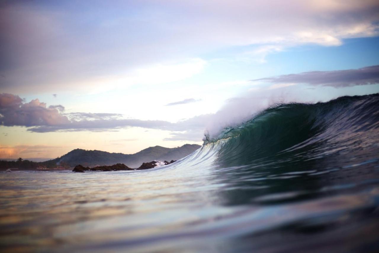 Solid Surf Camp Hostel Nicaragua Transito Bagian luar foto
