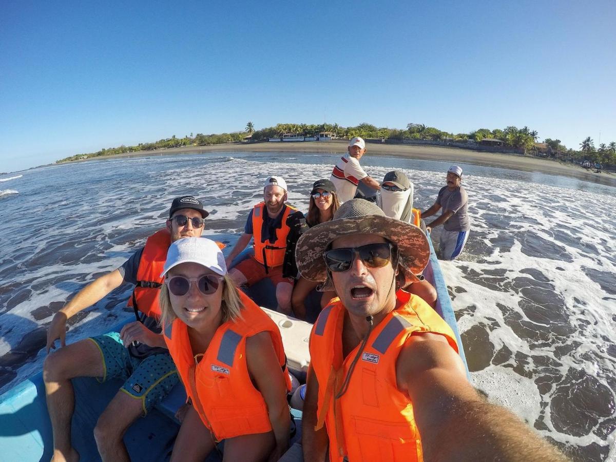 Solid Surf Camp Hostel Nicaragua Transito Bagian luar foto