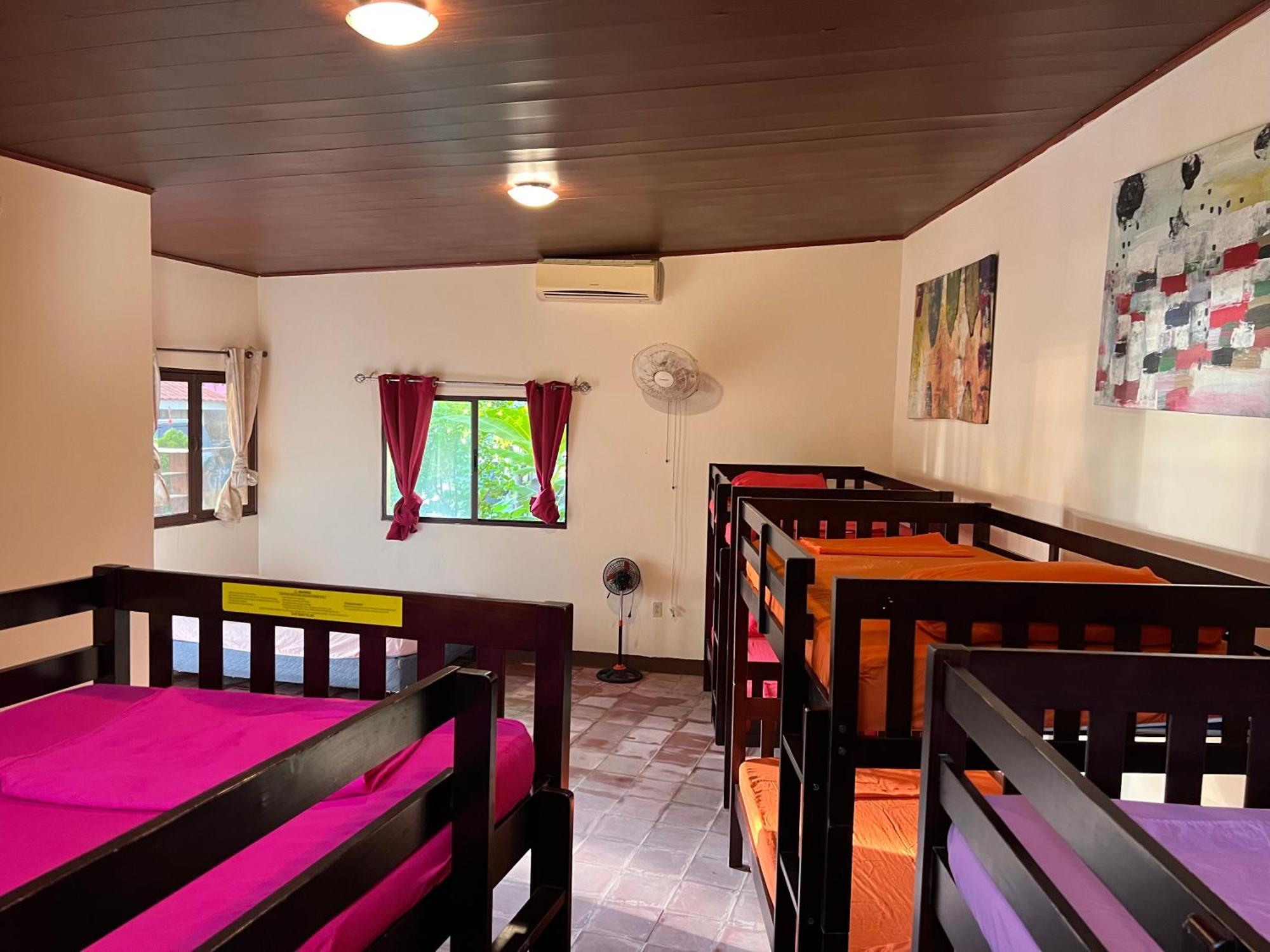 Solid Surf Camp Hostel Nicaragua Transito Bagian luar foto